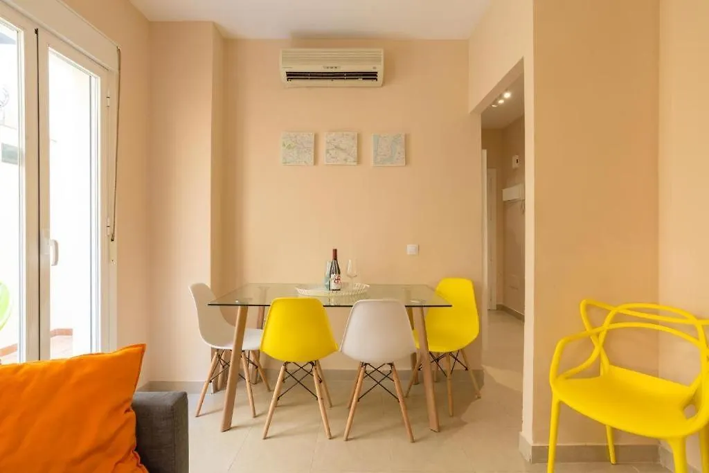 דירה מאלגה Plaza Merced Patio-Parking Gratis Jinetes3 ספרד